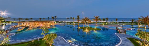 Bể bơi nước mặn lớn nhất Việt Nam tại FLC Sầm Sơn, địa điểm diễn ra đêm nhạc Hương sắc mùa hè vào thứ bảy, ngày 9/4 sắp tới.