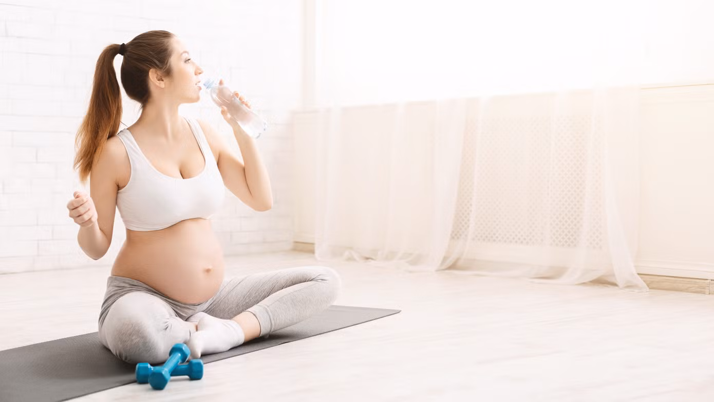 Thư giãn bằng những bài tập vừa sức sẽ khiến mẹ bầu có một thai kỳ khỏe mạnh.