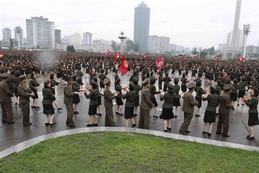 Lá cờ Triều Tiên xuất hiện trên sân