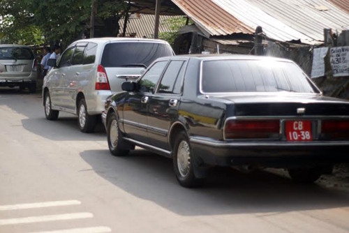 Các ngân hàng cho Trường Ngân vay có mặt, kiến ghị tạm ngưng thi hành án nhưng không được chấp thuận. Ảnh: Nguyệt Triều. Các ngân hàng cho Trường Ngân vay có mặt, kiến ghị tạm ngưng thi hành án nhưng không được chấp thuận. Ảnh: Nguyệt Triều