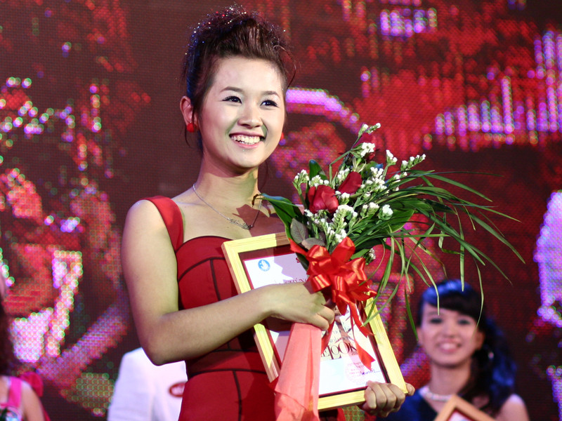 Giải khả ái Nguyễn Bích Yến Linh