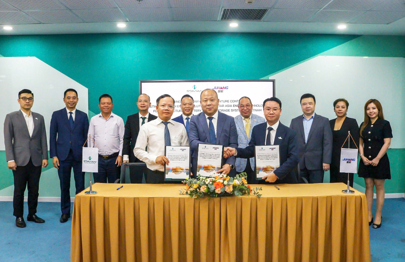 Lễ ký kết hợp tác liên doanh giữa Công ty Giải pháp Năng lượng Stavian và Công ty Công nghệ Năng lượng Juhang(Singapore)
