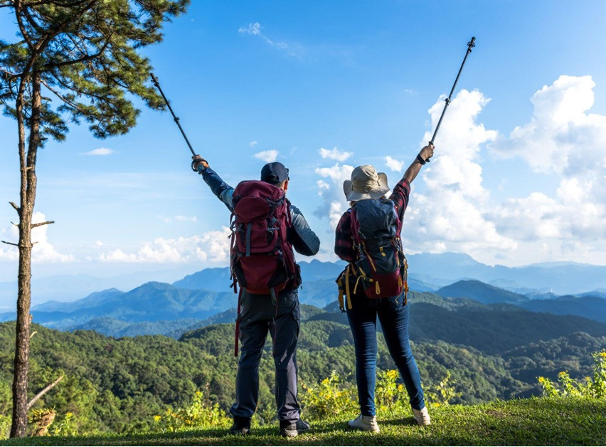 Bằng việc “nhìn lại”, người trẻ đang nuôi dưỡng cảm xúc tích cực trong chính mình, để sẵn sàng bước vào năm mới với tâm thế biết ơn và tràn đầy cảm hứng. Bằng việc “nhìn lại”, người trẻ đang nuôi dưỡng cảm xúc tích cực trong chính mình, để sẵn sàng bước vào năm mới với tâm thế biết ơn và tràn đầy cảm hứng.