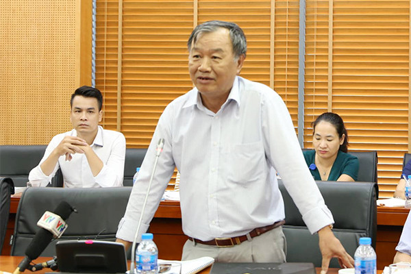 'Phụ cấp cả tháng của 1 thứ trưởng không bằng tôi dạy thêm 1 buổi' ảnh 1