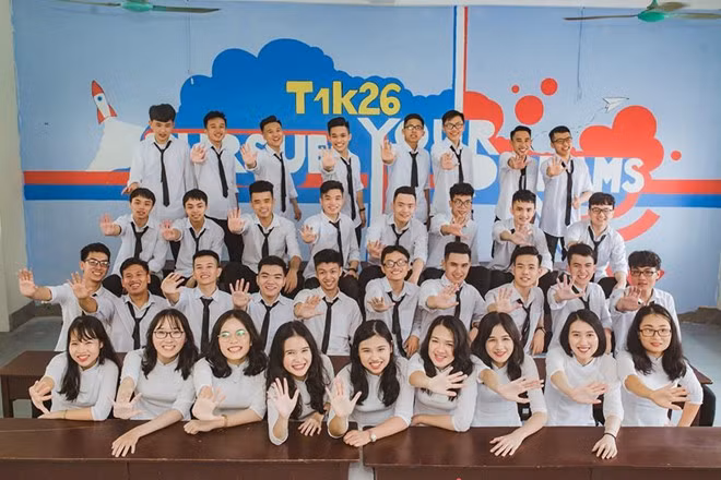 Nữ sinh trường kỹ thuật được gọi là động lực tới trường của hội anh em ảnh 8