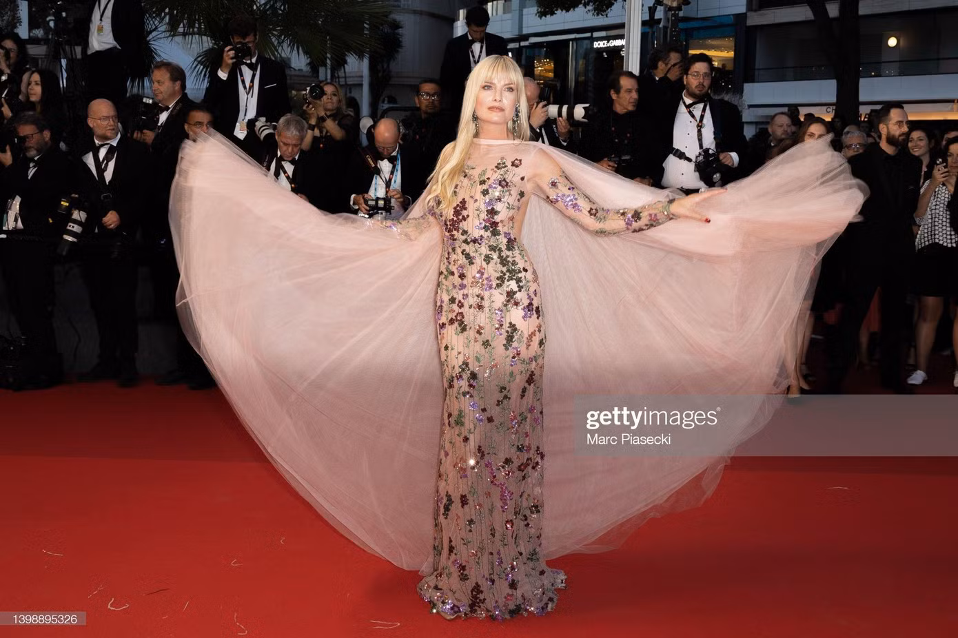 Diễn viên/người mẫu Mỹ gốc Nga Eugenia Kuzmina.