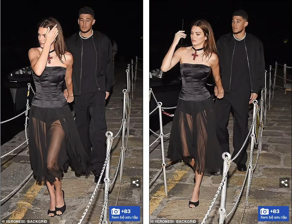 Trong khi các chị em gái mang vẻ đẹp &quot;phồn thực&quot;, Kendall Jenner khác biệt với vóc dáng thanh mảnh. Tuy nhiên, điều đó không ảnh hưởng đến sự nữ tính, gợi cảm của &quot;siêu mẫu đắt giá nhất thế giới&quot;. Ngoài Kourtney, cô là người duy nhất trong gia đình Kardashian đến bữa tiệc &quot;có đôi có cặp&quot; với bạn trai Devin Booker.