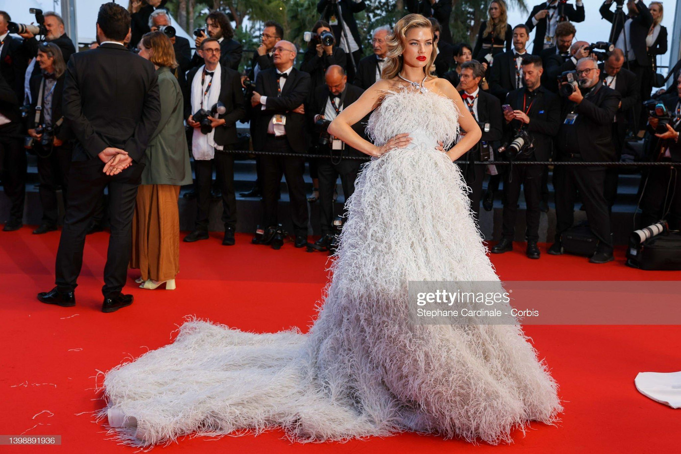 Người mẫu Úc Megan Blake.