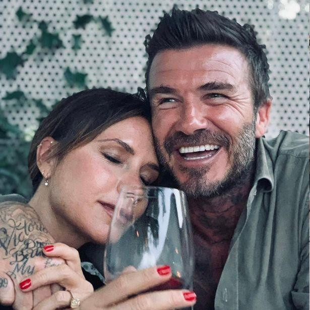 David Beckham thất vọng vì chế độ ăn không đổi suốt 25 năm quen nhau. David Beckham thất vọng vì chế độ ăn không đổi suốt 25 năm quen nhau.
