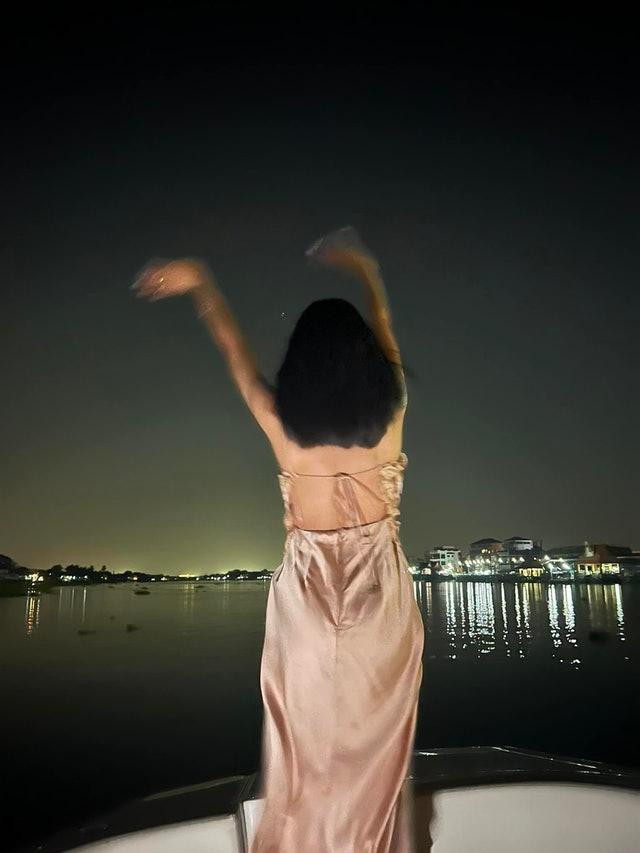 Bức ảnh trong bài đăng đầu tiên trên tài khoản của Tangmo mới đây. Bức ảnh trong bài đăng đầu tiên trên tài khoản của Tangmo mới đây.