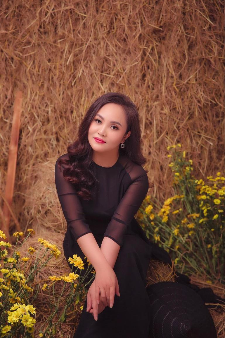 Chị Kim Ngân, vợ ca sĩ Long Nhật (Ảnh: Nhân vật cung cấp).