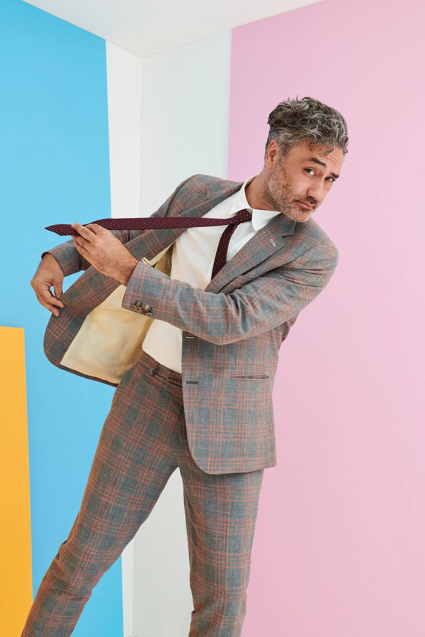 Diễn viên/đạo diễn người New Zealand Taika Waititi - danh mục “Người đổi mới”