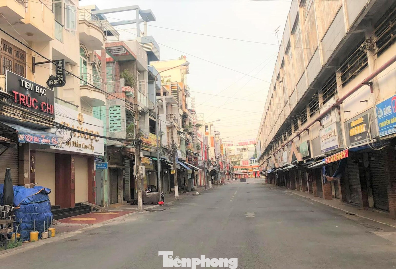 Bình Dương siết chặt giãn cách và đang xét nghiệm diện rộng bóc tách F0 ra khỏi cộng đồng Bình Dương siết chặt giãn cách và đang xét nghiệm diện rộng bóc tách F0 ra khỏi cộng đồng