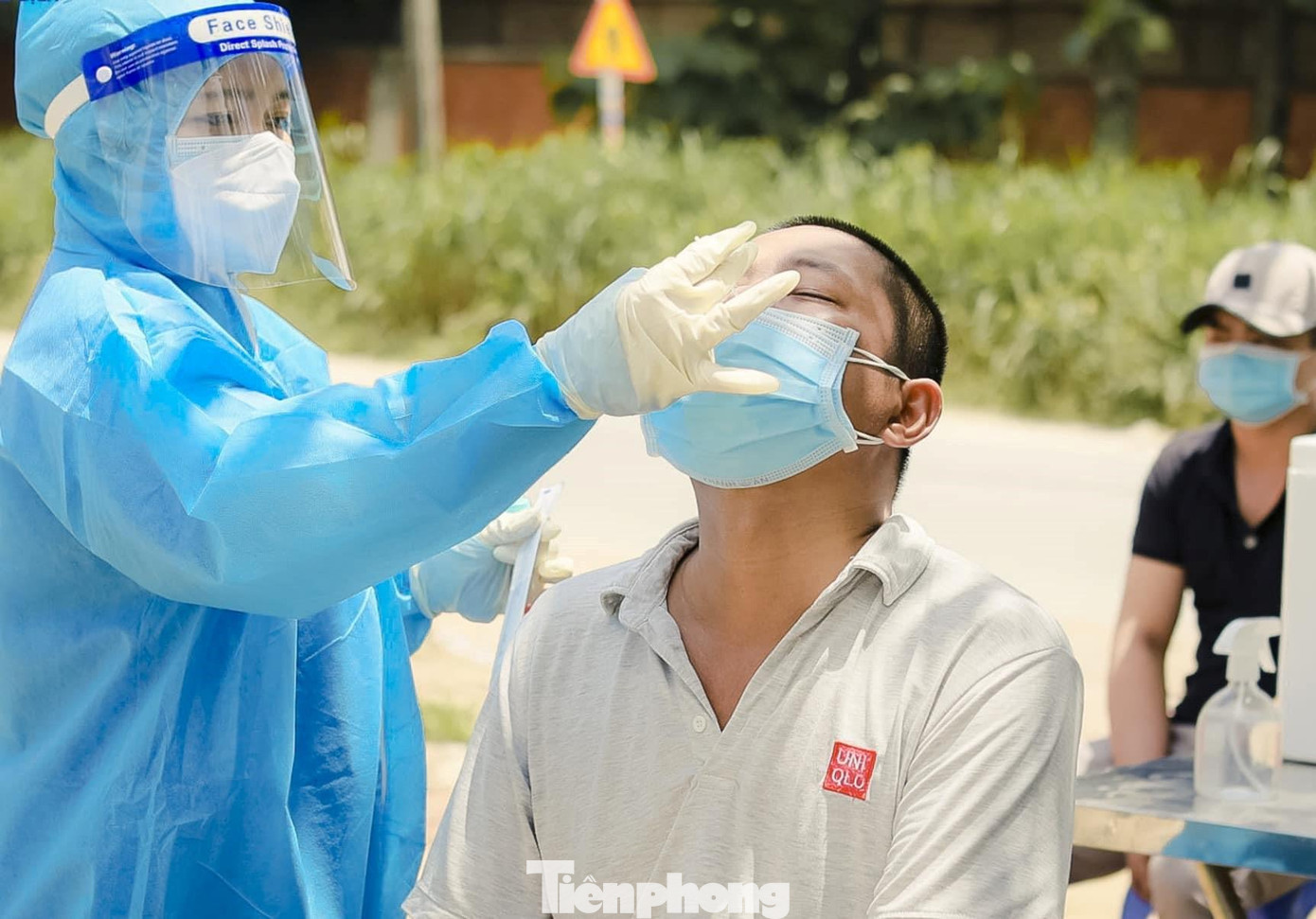 Bình Dương đang xét nghiệm trên diện rộng và ghi nhận nhiều ca mắc COVID-19 Bình Dương đang xét nghiệm trên diện rộng và ghi nhận nhiều ca mắc COVID-19