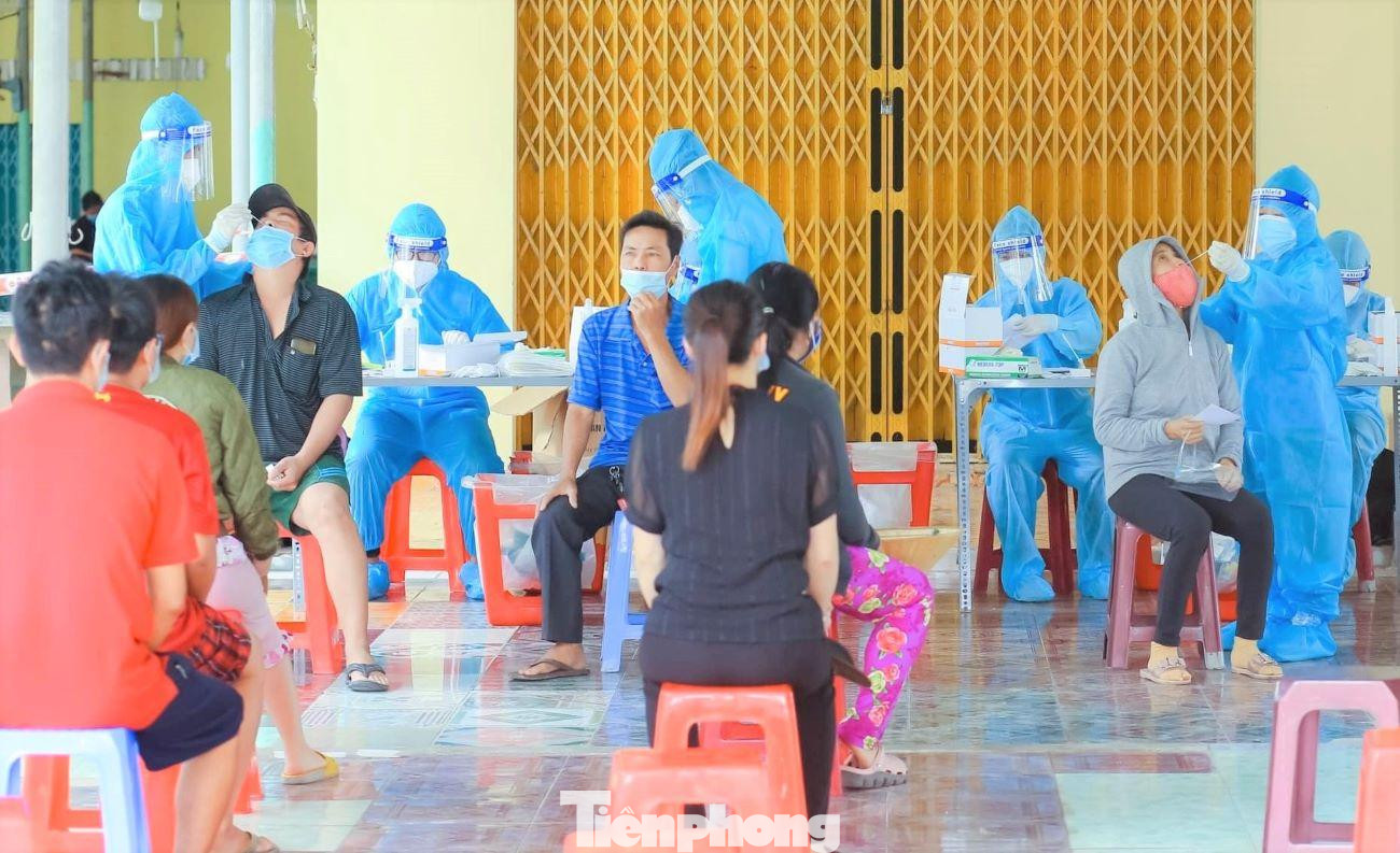 Bình Dương đẩy nhanh xét nghiệm diện rộng Bình Dương đẩy nhanh xét nghiệm diện rộng