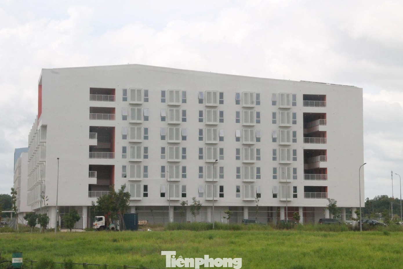 Khu vực trường Đại học Việt Đức bố trí bệnh viện dã chiến điều trị bệnh nhân COVID-19