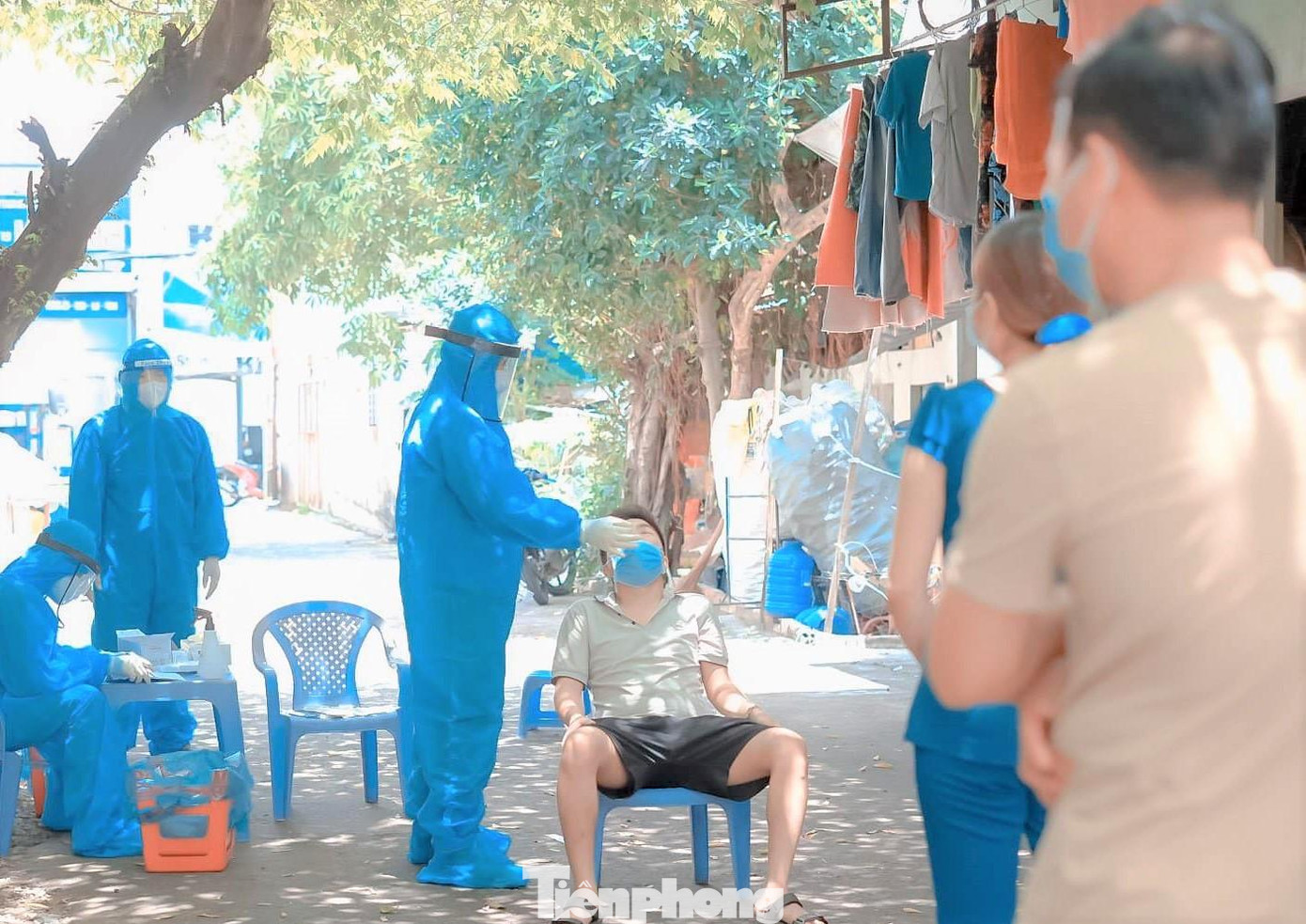 Bình Dương đang xét nghiệm toàn dân và ghi nhận nhiều ca mắc COVID-19 Bình Dương đang xét nghiệm toàn dân và ghi nhận nhiều ca mắc COVID-19