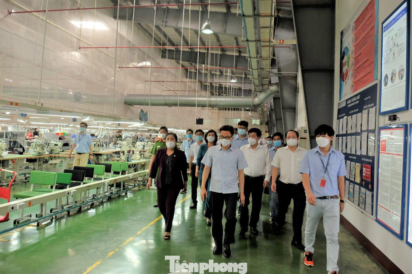 Phó Thủ tướng kiểm tra tại doanh nghiệp "3 tại chỗ" ở Bình Phước