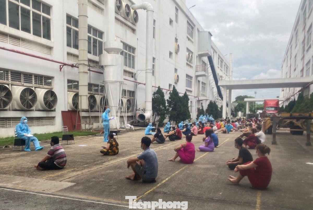 Công nhân sẽ được lấy mẫu xét nghiệm thường xuyên Công nhân sẽ được lấy mẫu xét nghiệm thường xuyên