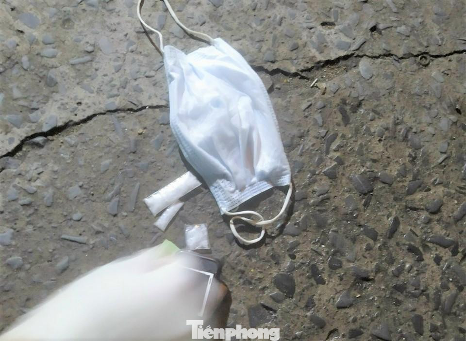 Ma túy giấu trong khẩu trang