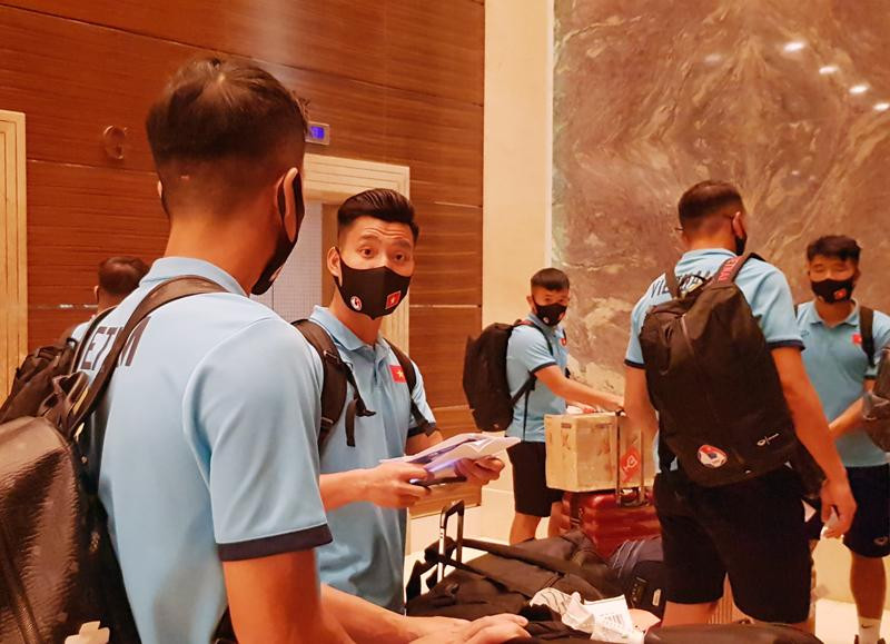 Đội tuyển Việt Nam sẽ có khoảng hơn 1 tuần để tập luyện và thích nghi với thời tiết tại UAE. Thầy trò HLV Park Hang-seo sẽ lần lượt chạm trán Indonesia, Malaysia và UAE đều vào lúc 23h45 (giờ Việt Nam) các ngày 7/6, 11/6 và 15/6.