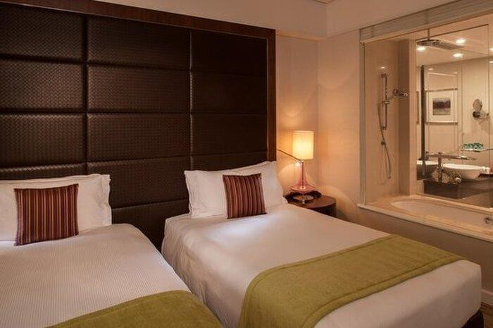 Hiện tại, cục diện tại bảng G vẫn chưa ngã ngũ khi đội tuyển Việt Nam dù xếp đầu bảng với 11 điểm sau 5 trận đấu, nhưng khoảng cách giữa chúng ta và đội xếp thứ 2 là Malaysia chỉ là 2 điểm. Do đó, Công Phượng cùng các đồng đội sẽ cần giành 2 chiến thắng mới có thể chắc chắn ngôi vị đầu bảng, qua đó giành tấm vé tham dự vòng loại cuối cùng World Cup 2022.