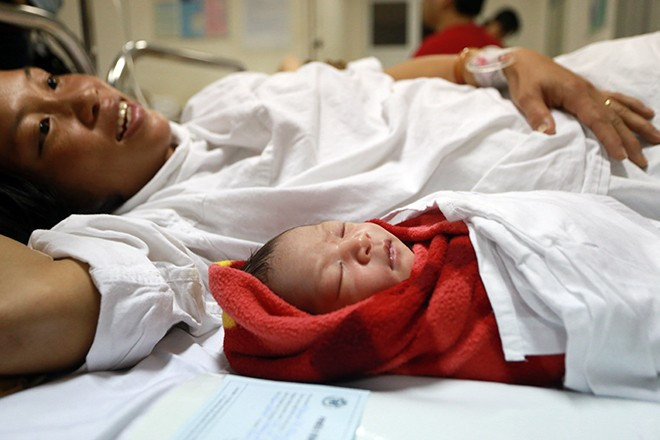 Dù mệt nhưng chị Duyên vẫn vui vẻ và hồ hởi 