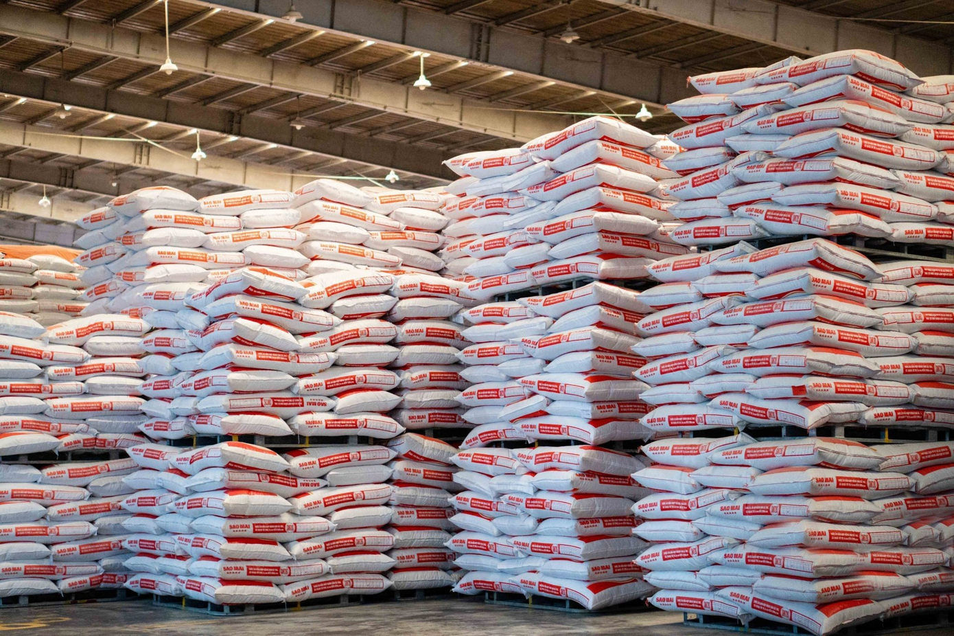 Sao Mai Super Feed đã góp phần tạo bước đột phá cải thiện chất lượng cá thương phẩm. Sao Mai Group đã tiên phong đầu tư khép kín chuỗi giá trị cá tra theo mô hình 3F (Feed – Farm - Food). Sao Mai Super Feed đã góp phần tạo bước đột phá cải thiện chất lượng cá thương phẩm. Sao Mai Group đã tiên phong đầu tư khép kín chuỗi giá trị cá tra theo mô hình 3F (Feed – Farm - Food).