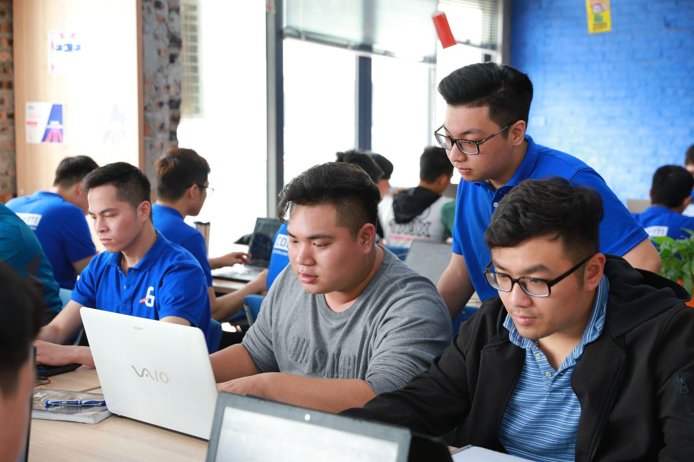 CodeGym được sáng lập với mơ ước mang đến một giải pháp đào tạo nghề lập trình chất lượng cao cho người Việt Nam. CodeGym được sáng lập với mơ ước mang đến một giải pháp đào tạo nghề lập trình chất lượng cao cho người Việt Nam.