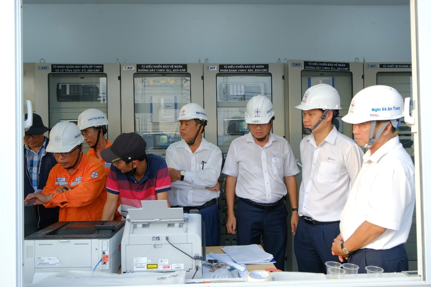 Đóng điện TBA KCN Trường Xuân và đường dây đấu nối