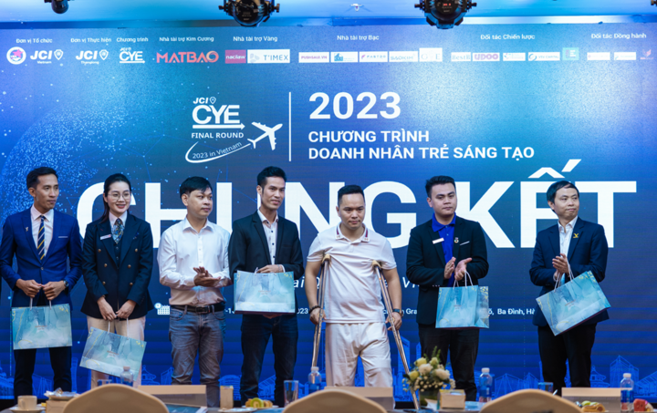 Top 5 đội thi tham dự vòng chung kết Chương trình Doanh nhân trẻ sáng tạo - CYE 2023