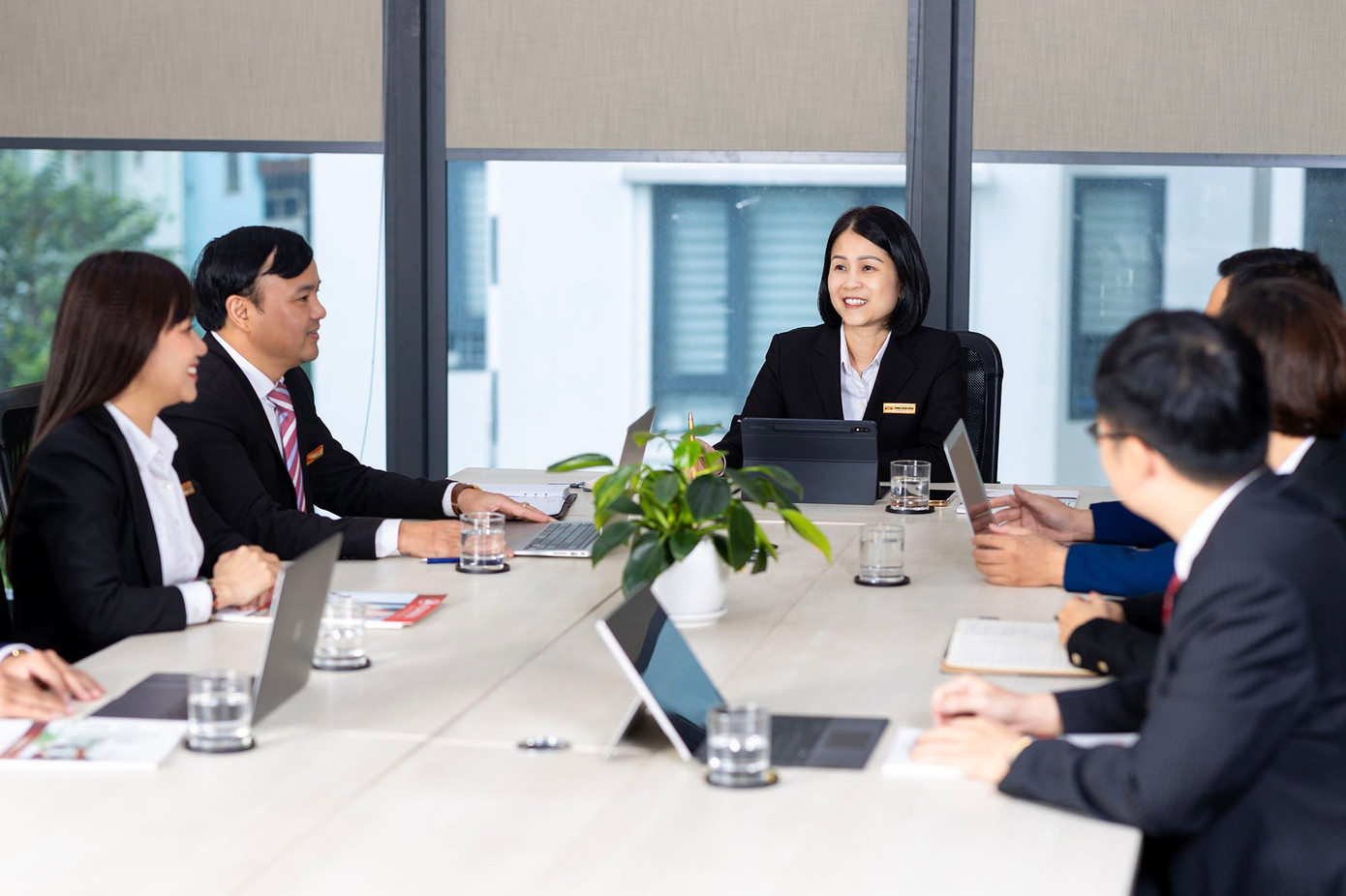 Mỗi nhân sự tại Alphanam đều được đánh giá đúng trình độ và được phát huy hết năng lực bản thân Mỗi nhân sự tại Alphanam đều được đánh giá đúng trình độ và được phát huy hết năng lực bản thân