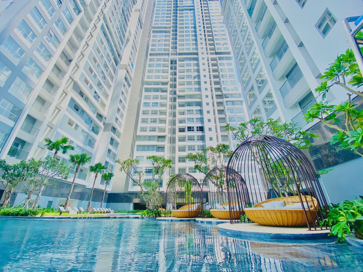 “Căn hộ đồng giá” 1,68 tỷ là chính sách độc quyền tạo cú hích mạnh mẽ cho thị trường dịp cuối năm. “Căn hộ đồng giá” 1,68 tỷ là chính sách độc quyền tạo cú hích mạnh mẽ cho thị trường dịp cuối năm.