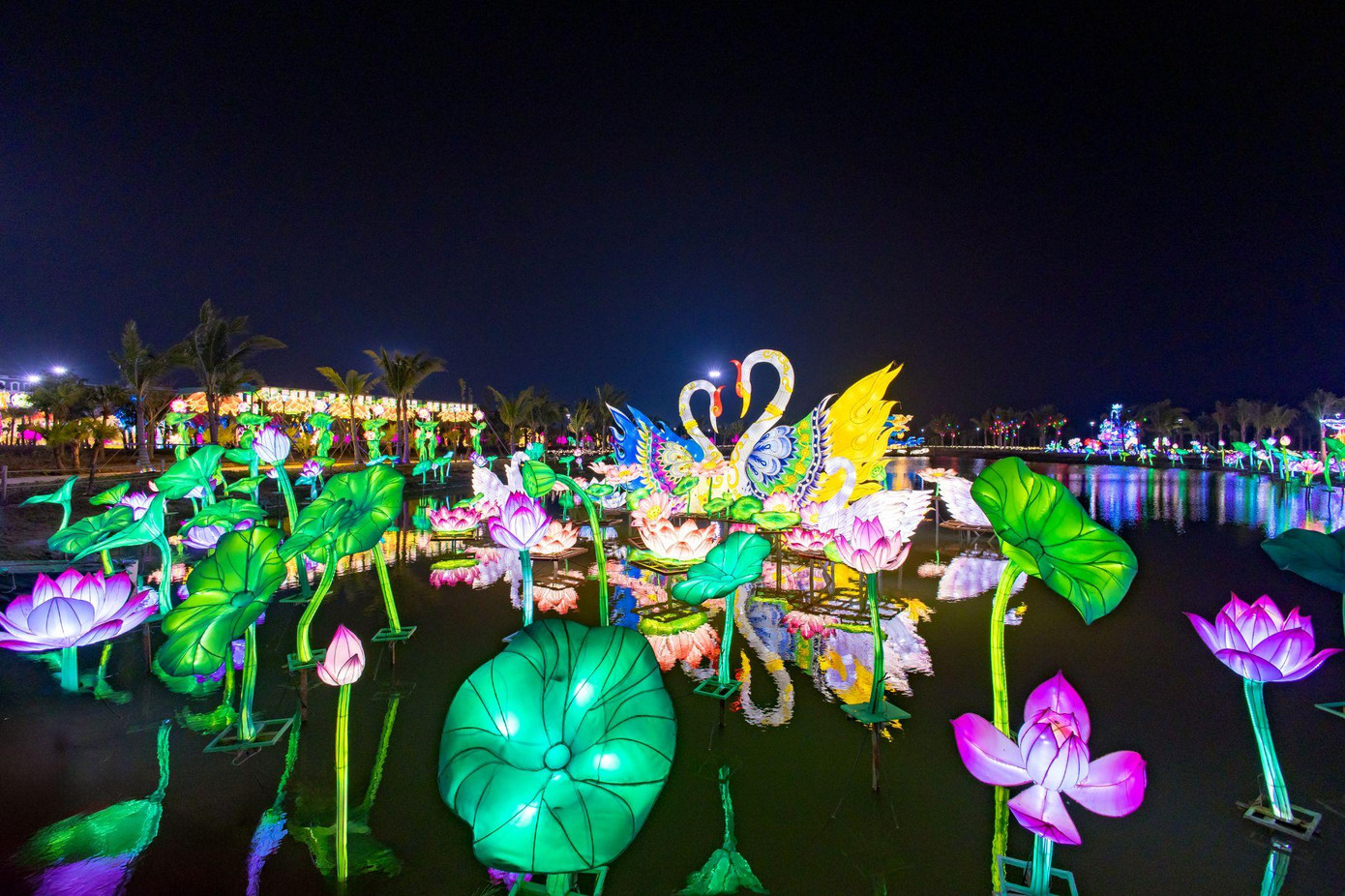 Những cảnh quan ánh sáng biến hóa liên tục đều khiến cảm xúc dâng trào (Nguồn: Dragon Ocean Đồ Sơn)