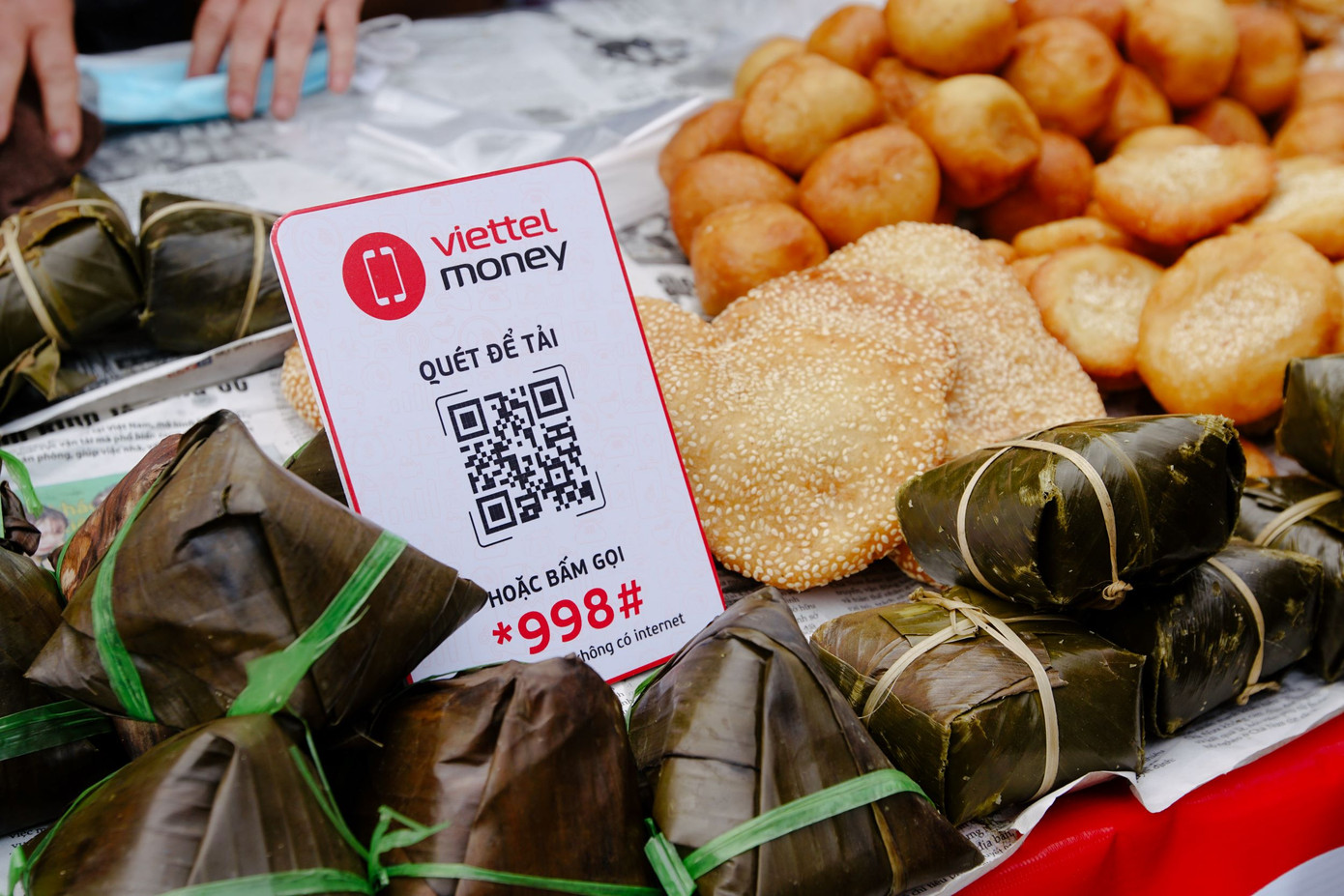 Viettel Money có Chatbot với Gen AI cho phép phản hồi đa dạng, sáng tạo và tự nhiên, mang lại trải nghiệm giao tiếp gần gũi như con người. Viettel Money có Chatbot với Gen AI cho phép phản hồi đa dạng, sáng tạo và tự nhiên, mang lại trải nghiệm giao tiếp gần gũi như con người.