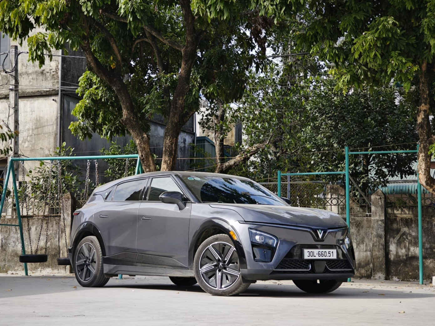 Thiết kế ngoại, nội thất của VF 7 được anh Sơn đánh giá rất cao. Thiết kế ngoại, nội thất của VF 7 được anh Sơn đánh giá rất cao.