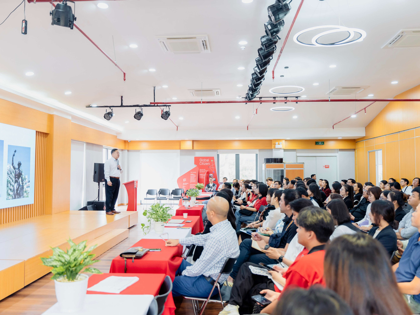 Hội thảo diễn ra tại Swinburne Việt Nam - cơ sở Đà Nẵng với sự tham gia của các chuyên gia hàng đầu trong Quản trị trải nghiệm khách hàng