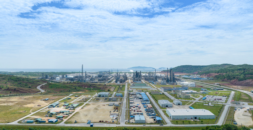 Các dự án lớn tại Khu kinh tế Nghi Sơn đang thúc đẩy tăng trưởng mạnh mẽ, tạo nguồn thu quan trọng cho ngân sách tỉnh Thanh Hóa. Các dự án lớn tại Khu kinh tế Nghi Sơn đang thúc đẩy tăng trưởng mạnh mẽ, tạo nguồn thu quan trọng cho ngân sách tỉnh Thanh Hóa.