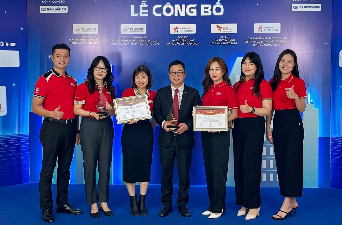 Các thành viên Dai-ichi Life Việt Nam tại Lễ công bố và vinh danh VALUE500 và VALUE10