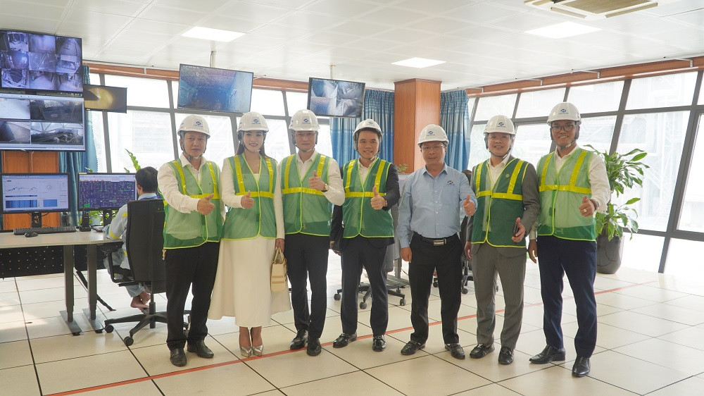 Đoàn thẩm định Giải thưởng Sao Vàng đất Việt 2024 ấn tượng về dây chuyền, công nghệ sản xuất xi măng hiện đại, thân thiện với môi trường của Xi Măng Xuân Thành Đoàn thẩm định Giải thưởng Sao Vàng đất Việt 2024 ấn tượng về dây chuyền, công nghệ sản xuất xi măng hiện đại, thân thiện với môi trường của Xi Măng Xuân Thành