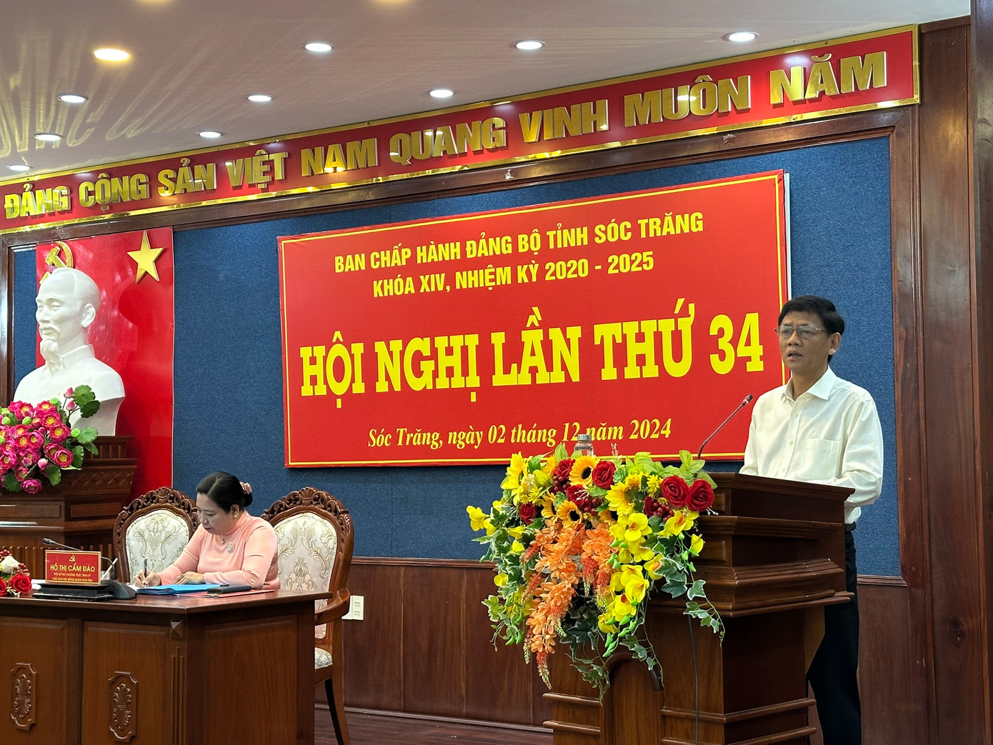 Bí thư Tỉnh ủy Sóc Trăng Lâm Văn Mẫn phát biểu tại hội nghị Ban Chấp hành Đảng bộ tỉnh Sóc Trăng, ngày 2/12.