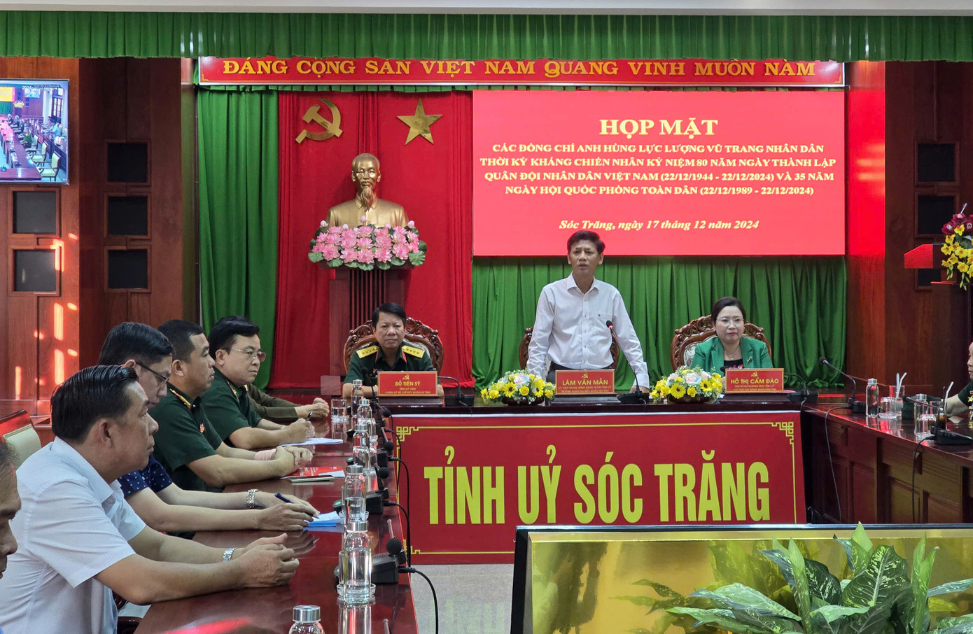 Bí thư Tỉnh uỷ Sóc Trăng Lâm Văn Mẫn phát biểu tại buổi họp mặt.