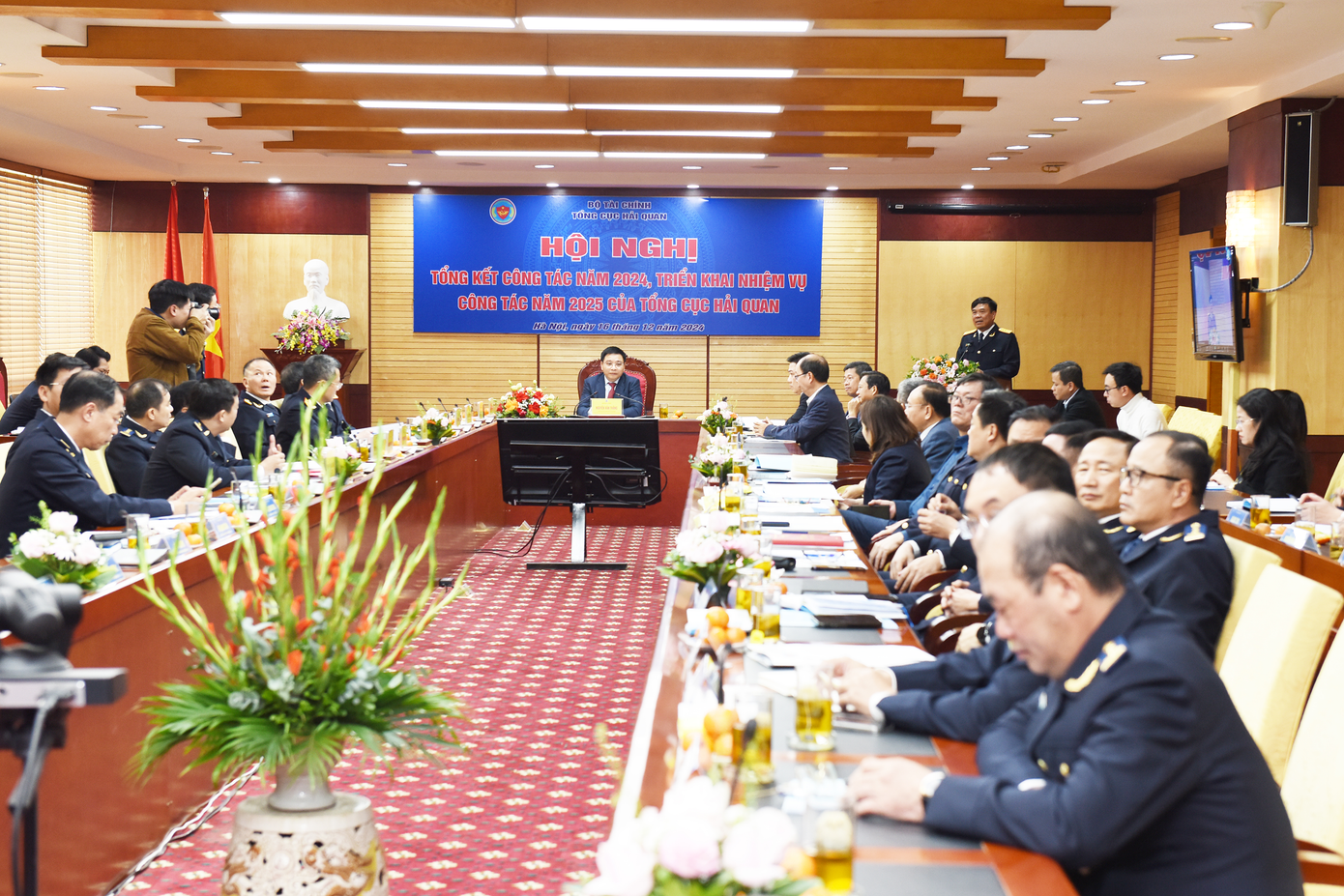 Bộ trưởng Tài chính Nguyễn Văn Thắng dự và chỉ đạo hội nghị tổng kết của ngành Hải quan Bộ trưởng Tài chính Nguyễn Văn Thắng dự và chỉ đạo hội nghị tổng kết của ngành Hải quan