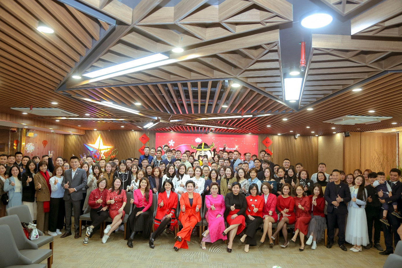 NewstarLand chú trọng cung cấp môi trường làm việc, phúc lợi tốt nhất cho nhân viên.