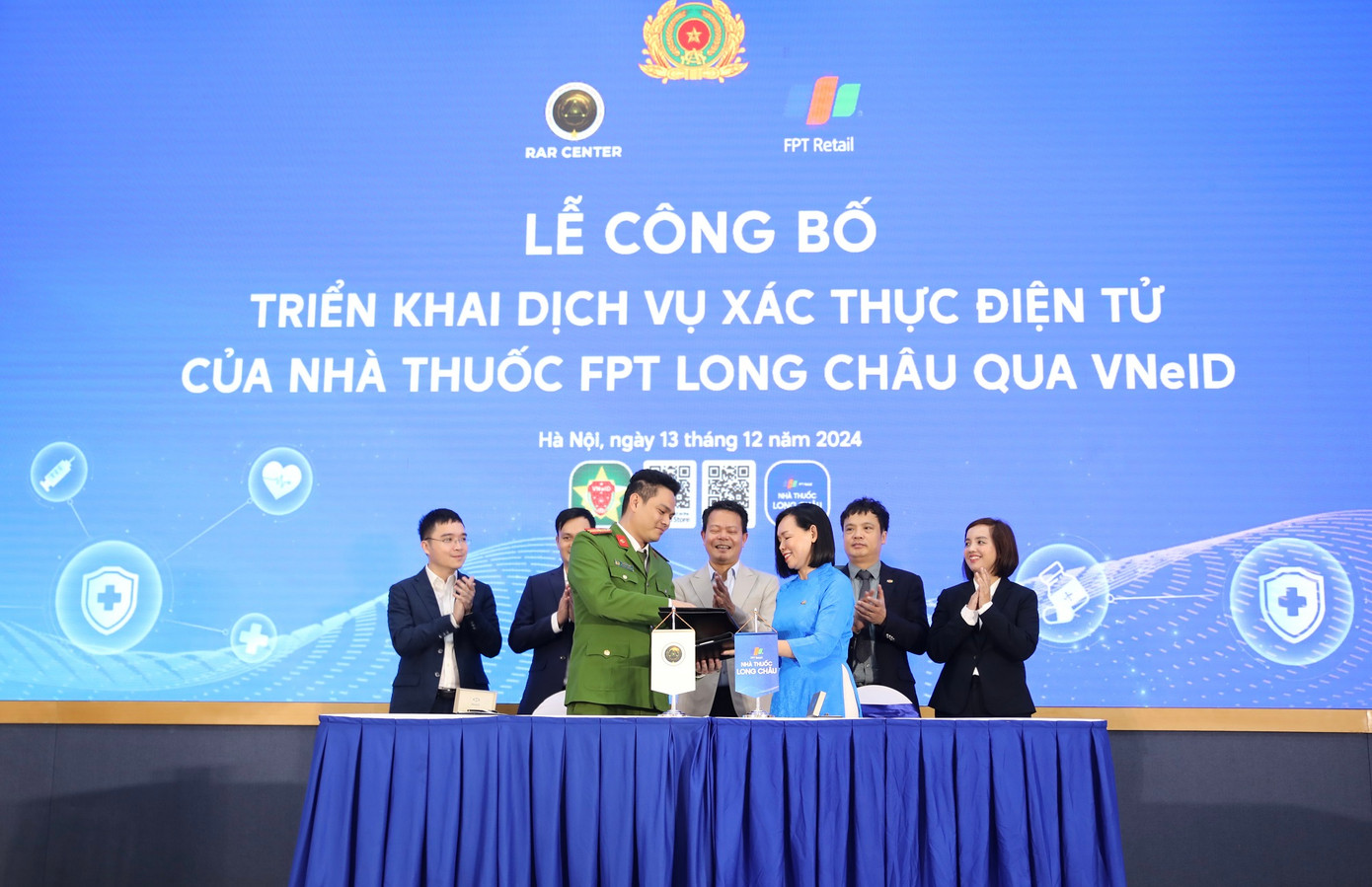 FPT Long Châu và Trung tâm RAR (Bộ Công an) hợp tác mang đến giải pháp công nghệ cho cộng đồng FPT Long Châu và Trung tâm RAR (Bộ Công an) hợp tác mang đến giải pháp công nghệ cho cộng đồng