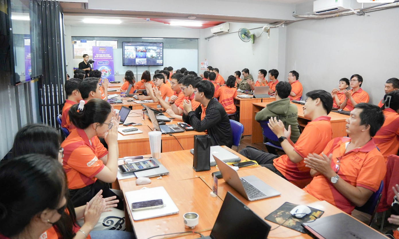Các thí sinh tham dự Techwiz 5 tại các cơ sở Aptech Hà Nội và TP.Hồ Chí Minh