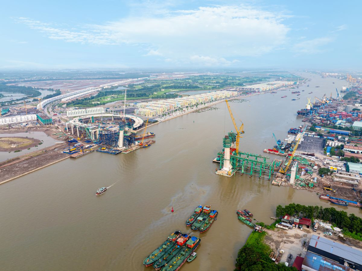 Được đầu tư đột phá, hạ tầng giao thông đang mở ra không gian phát triển mới cho Hải Phòng Được đầu tư đột phá, hạ tầng giao thông đang mở ra không gian phát triển mới cho Hải Phòng