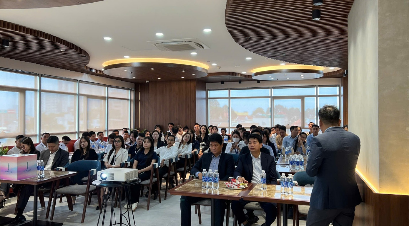 Chính sách mới không chỉ tạo nên luồng sinh khí mới mà còn kích thích tinh thần của các đơn vị môi giới đang chạy đua mùa cuối năm. Chính sách mới không chỉ tạo nên luồng sinh khí mới mà còn kích thích tinh thần của các đơn vị môi giới đang chạy đua mùa cuối năm.