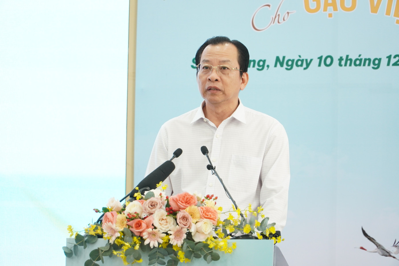 Ông Vương Quốc Nam - Phó Chủ tịch UBND tỉnh Sóc Trăng phát biểu tại hội thảo Ông Vương Quốc Nam - Phó Chủ tịch UBND tỉnh Sóc Trăng phát biểu tại hội thảo