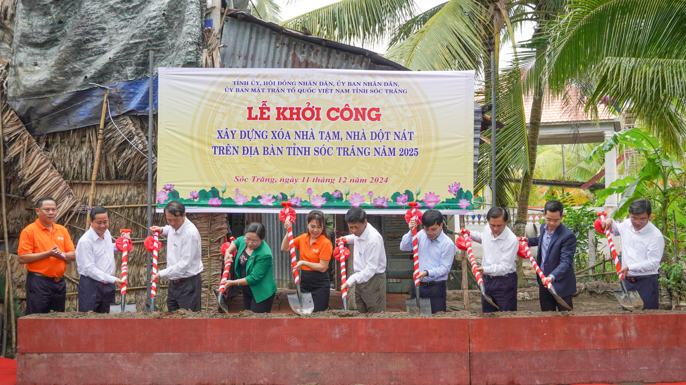 Lãnh đạo Tỉnh ủy, UBND, UB MTTQ Việt Nam tỉnh Sóc Trăng, mạnh thường quân thực hiện nghi thức khởi công xây dựng xóa nhà tạm, nhà dột nát trên địa bàn Lãnh đạo Tỉnh ủy, UBND, UB MTTQ Việt Nam tỉnh Sóc Trăng, mạnh thường quân thực hiện nghi thức khởi công xây dựng xóa nhà tạm, nhà dột nát trên địa bàn
